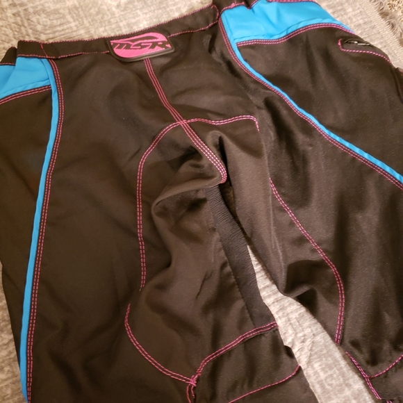 MRS Gem Over the Boot MX Convertible 2 in 2 pants/shorts.Black/Pink Womens Pants - Picture 8 of 16